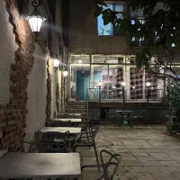 کافه-ای-روح-نواز-130-متر-با-200-متر-حیاط-جردن