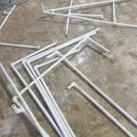 تعدادی لوله سفید نو نو