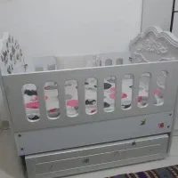 تخت گهواره ایی نوزاد