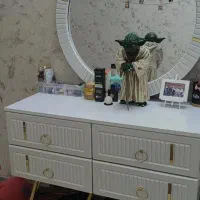 میز آرایشی|تخت و سرویس خواب|قم, یزدانشهر|دیوار