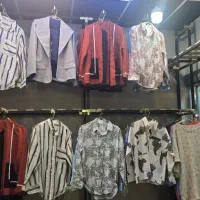 به تعدادی وسط کار جهت کار در تولیدی