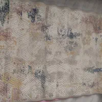 دوتا فرش در حد نو میباشد طرح برجسته