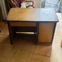 میز اداری و تحریر