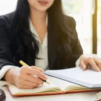 وکیل دادگستری