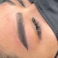 میکروبلید و فیبروز ابرو ۹۰۰ تومان فقط برای سه نفر