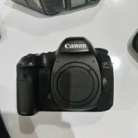 دوربین عکاسی کانن Canon 5DSR|دوربین عکاسی و فیلم‌برداری|تهران, فلسطین (میدان انقلاب)|دیوار