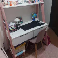 میز تحریر وصندلی