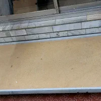 میز تحریر فلزی بزرگ و کوچک و تخت فرفوژه کودک