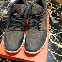 کفش زنانه بوت زنانه کتانی مردانه وزنانه