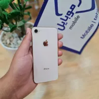 اپل iPhone 8 با حافظهٔ ۶۴ گیگابایت