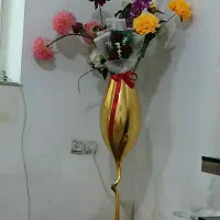 گل با گلدون شیشه ای