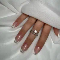 کاشت‌ناخن‌ومژه