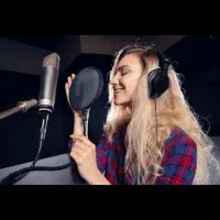 با هر صدایی میتونی انجام بدی|استخدام هنری و رسانه|تهران, سهروردی|دیوار