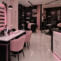 اجاره تخت مژه و میز ناخن