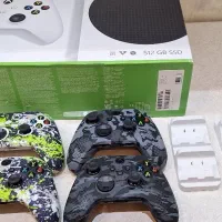xbox سری s همراه با ۴ دسته نو