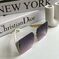 عینک آفتابی بنفش|زیورآلات و اکسسوری|قم, زند آباد|دیوار