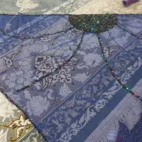 به چند نفر نیازمندم