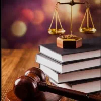 وکیل پایه یک حقوقی کیفری خانواده اراضی واملاک