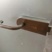 شیشه سکوریت مات یا یراق کامل|مصالح و تجهیزات ساختمان|تهران, بلوار کشاورز|دیوار