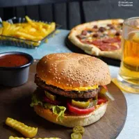 نیرو خانم جهت فست فودی