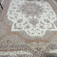 فرش نگین طلایی مشهد