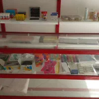 فروش لوازم تحریرـ ویترین و استند کادو