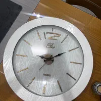 ساعت دیواری