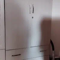 کمد لباس در حد نو