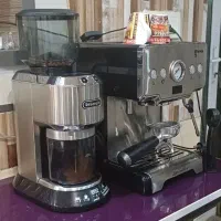 اسپرسوساز نیمه صنعتی جمیلای و آسیاب قهوه دلونگی|سماور، چای‌ساز، قهوه‌ساز|بهارستان, |دیوار