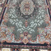 سلام  فرش دارم برای فروش پول خیلی لازم دارم