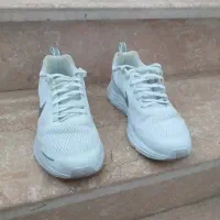 کتونی نایک وارداتی سایز ۴۱ و بوت چرم|کیف، کفش، کمربند|رشت, گلباغ نماز|دیوار