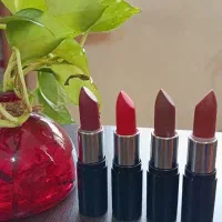 رژ لب گیاهی