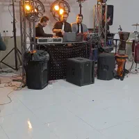 دی جی . اجرای موزیک