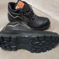کفش ایمنی نو