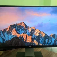 مانیتور Dell بسیار تمیز و سالم