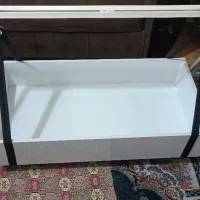 تخت بچه.قابل تکان دادن