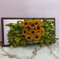 آینه تزئینی با گل آفتابگردان