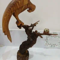 مجسمه ی چوبی عقاب