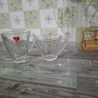 لیوان ونیم لیوان خارجی