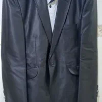 کت وشلوار وکفش تمیز،**