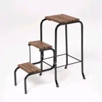 چهار پایه آشپزخانه