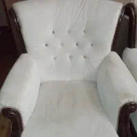 مبل هفت نفره به همراه یک جلو مبلی و یک میز عسلی|مبلمان خانگی و میز عسلی|قزوین, |دیوار