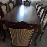 میز ناهارخوری در حدنو