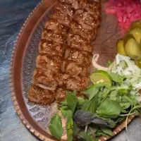 نیازمند کارگر ساده و پیک موتوری