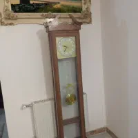 ساعت ایستاده و تابلو