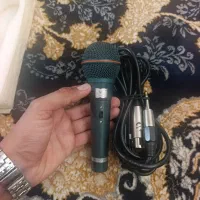 میکروفونtaky