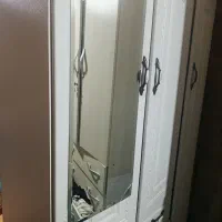 کمد لباسی همراه دراور