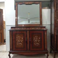 کنسول ...ویترین معرق کاری شده