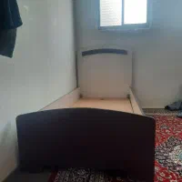 تخت خواب یکنفره کاملا سالم|تخت و سرویس خواب|سبزوار, قاضی زاد|دیوار