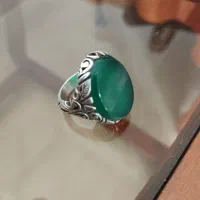 انگشتر عقیق سبز رنگ